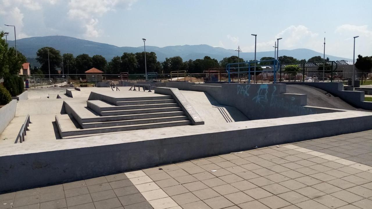 Apartman Maca Pirot Exterior foto